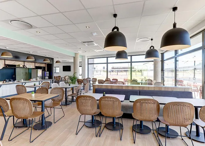 Moulins Hotel Avermes